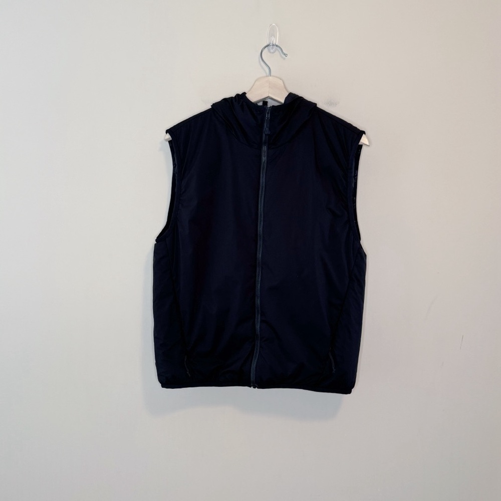 Aritzia TNAction The Pillow Puff Vest Black Hooded Packable Size S